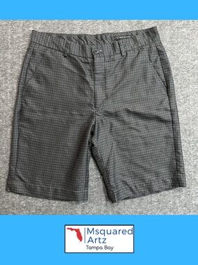 Greg Norman Shark Performance Golf Shorts Gray Plaid Men's Size 32